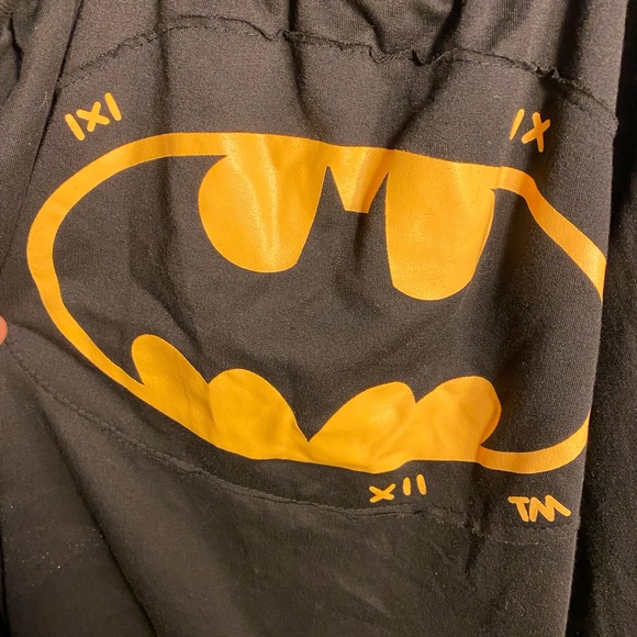 O RIYA XUAN BATMAN BACK LACE LONG SLEEVE - Picture 4 of 8